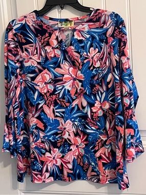 NWT Beach Print Top Size M